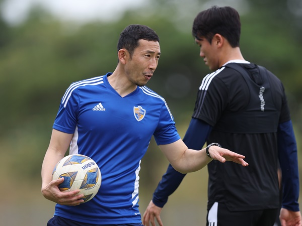 日韓サッカー交流の最前線で生きる男・趙光洙コーチが語る「天野純とKリーグ」