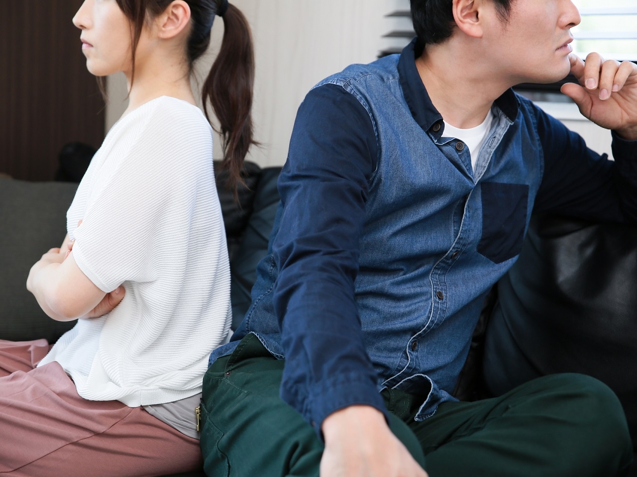 給料や資産が少ないほうが家事を多く負担すべき？結婚7年目の“ワケあり妻”の「離婚示唆」投稿、韓国で議論に