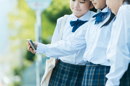 学生とスマホ