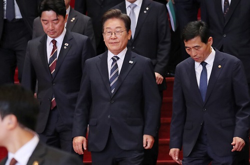 6月26日、国会本会議場で補正予算に関する施政演説を終えた李在明大統領