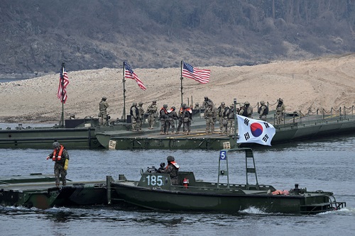 3月20日に行われた米韓合同諸兵科協同渡河訓練