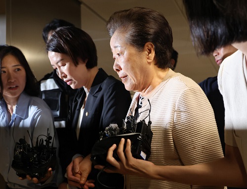 9月17日、特検チームに出頭した韓鶴子総裁