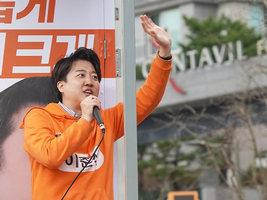 本当の狙いは“大統領選後”か…まだ40歳のイ・ジュンソク候補が「保守系候補の一本化」を拒み続けた理由