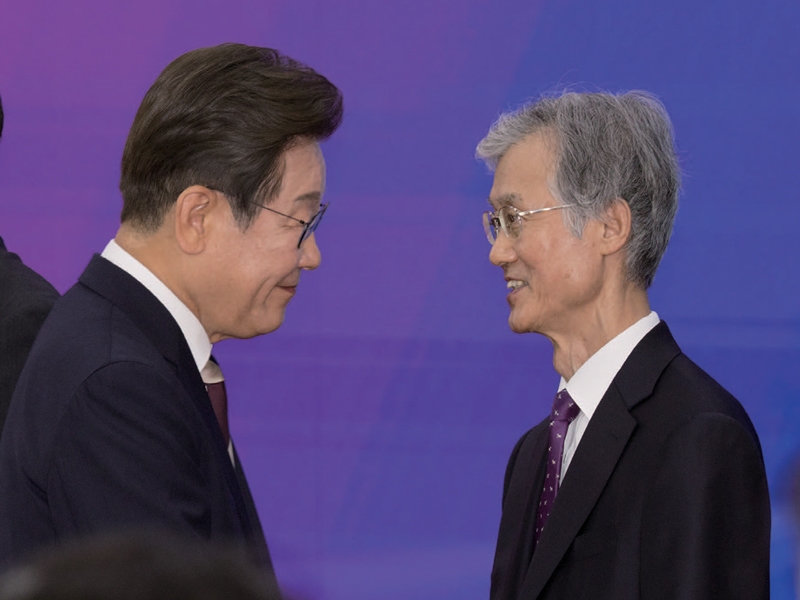 「三権分立の侵害だ」との反発のなか弾劾訴追案の作成へ　韓国の最高裁判所長官に対する“辞任”圧力