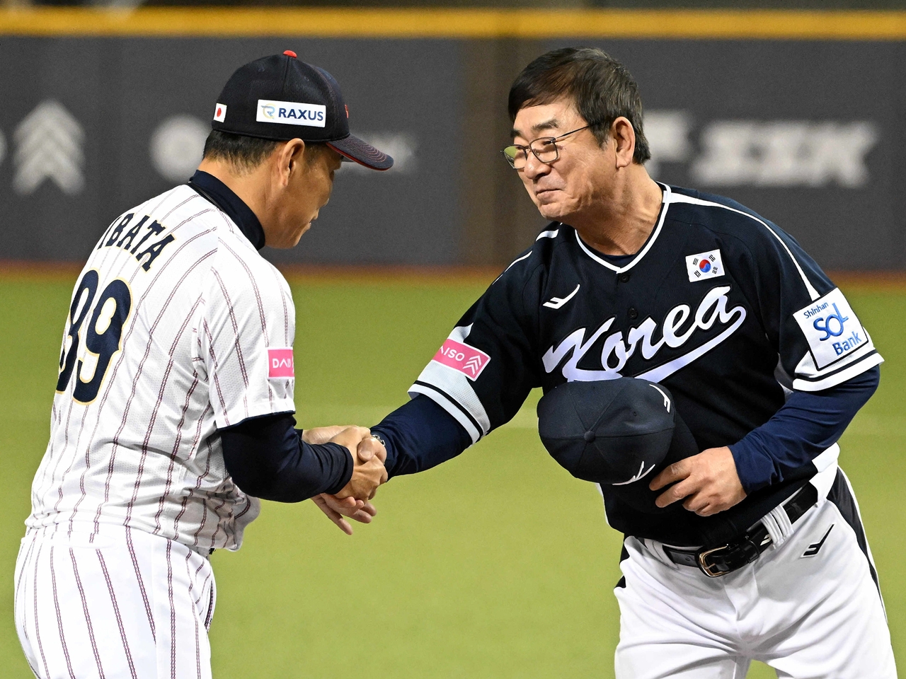 教師の前妻が高3男子と“ホテル通い”？侍ジャパンと戦った韓国代表元監督、衝撃の実名暴露