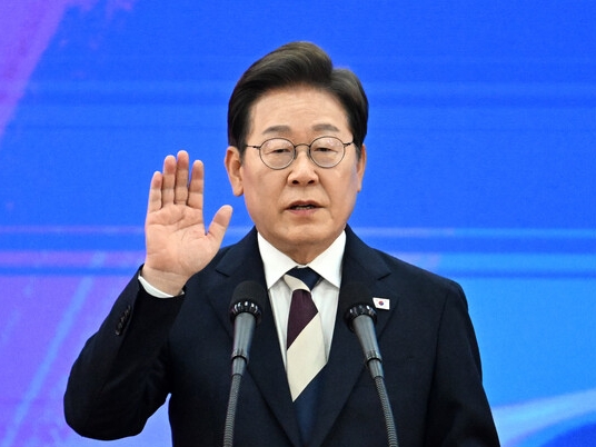週4.5日勤務制は「必要」も時期は明言せず…李在明大統領、就任1カ月で初会見　民生支援金にも言及